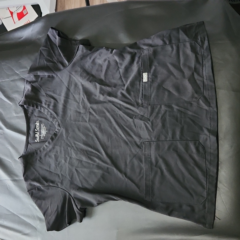 Soulful Scrubs Top with pockets